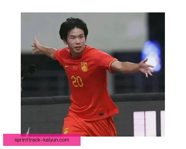 足球新星技战术升级，年轻天才表现亮眼，展现未来之星潜力