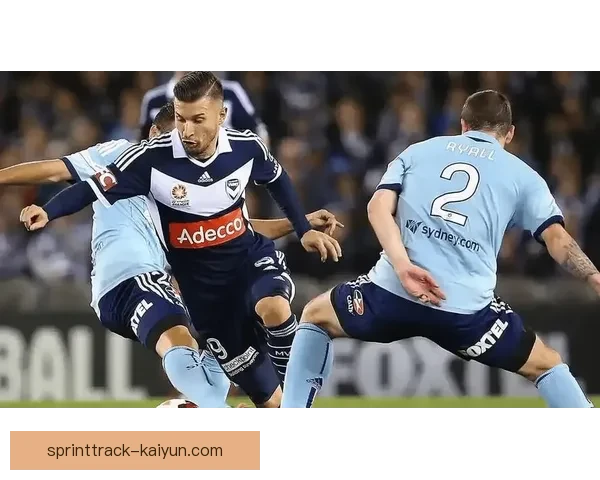 阿切尔比近期状态回暖，表现稳健助力球队防线稳定